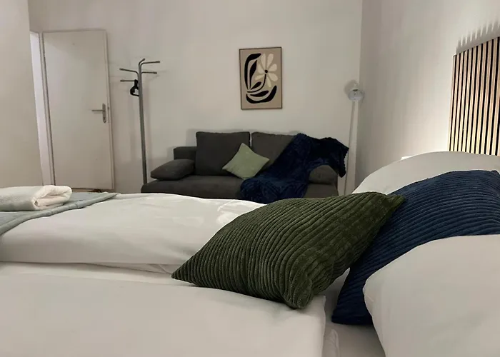 Apartamento Simple Private In 3br Shared Apartment, Well Connected Location